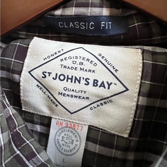 St. John’s Bay Men’s Brown Plaid Long Sleeve Button Down Shirt - Picture 5 of 11